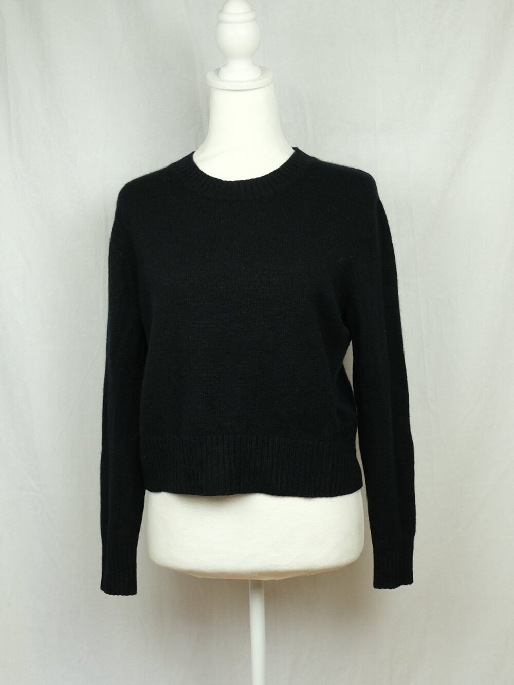 Italic Cashmere Sweater Black Cropped Pullover Size M